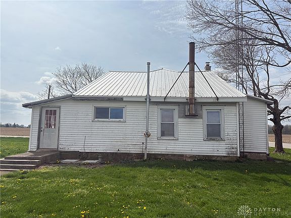 3rd image of 9006 Oakes Rd