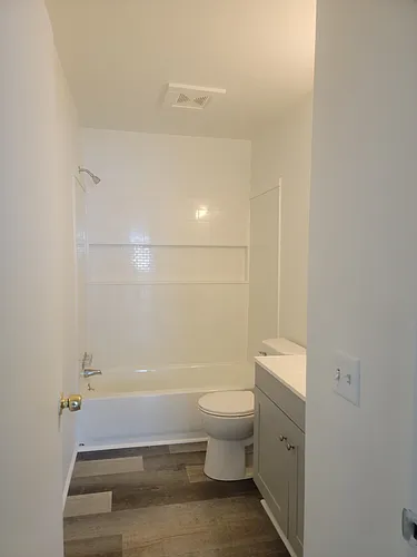 922 Boon St Photo 1