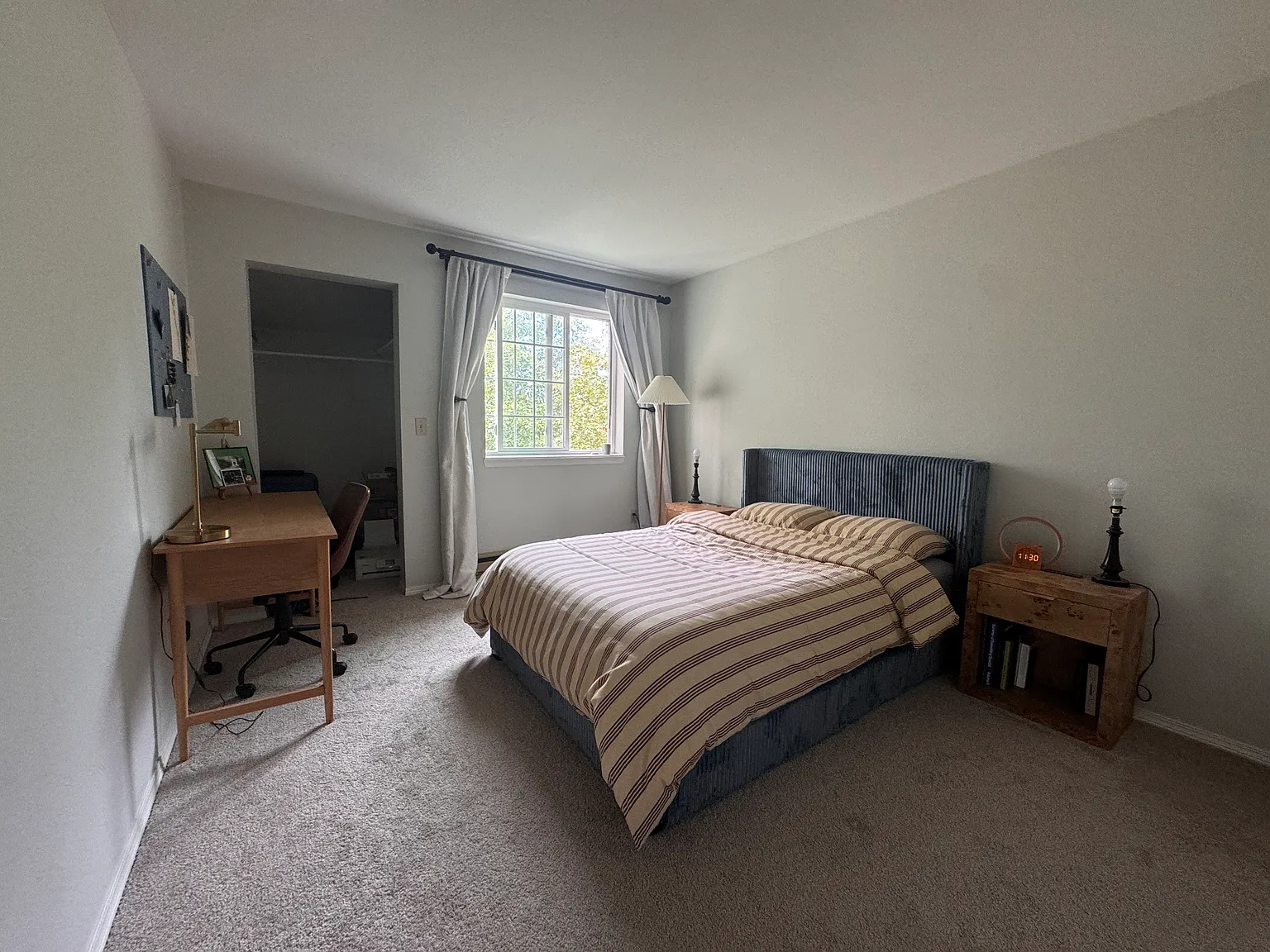 2 bed, 885 sqft, $1,300 — Photo 1
