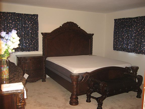 2nd image of 2831 Little Neck Blvd