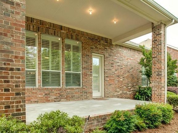 3rd image of 5498 Brookhill Ln