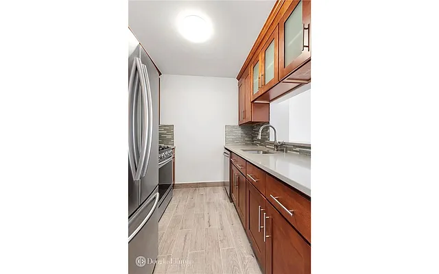 Rented by Douglas Elliman | media 17