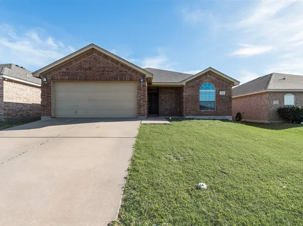 9317 Jason Ct, White Settlement, TX 76108