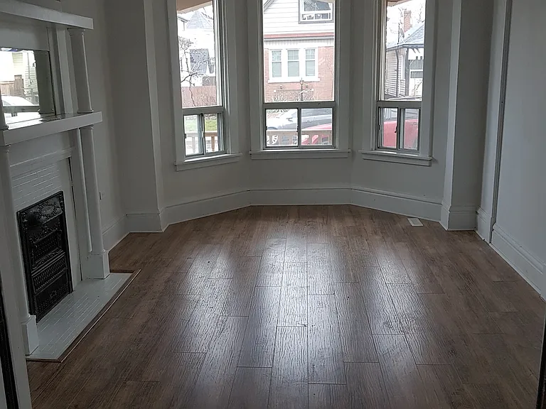 115 Park Row N #1 — Photo 6