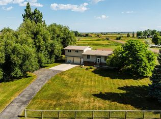 105 Paradise Park Rd, Sheridan, WY 82801