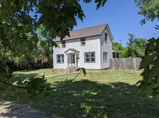 904 N Olive St, Peabody, KS 66866