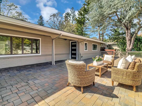 117 Meadow Ln, Orinda, CA 94563