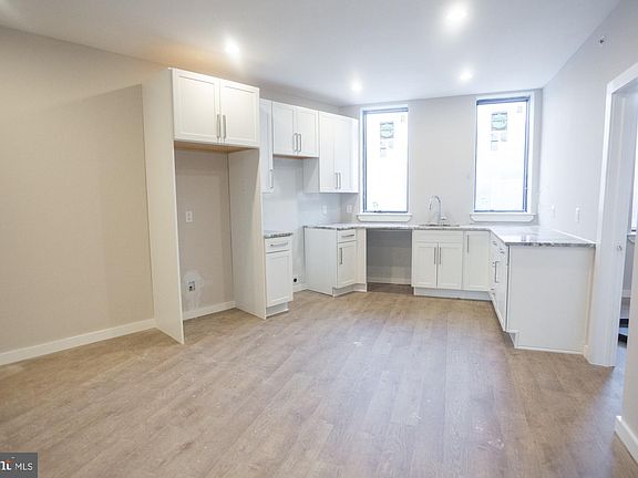 2nd image of 3859-61 Lancaster Ave #3B