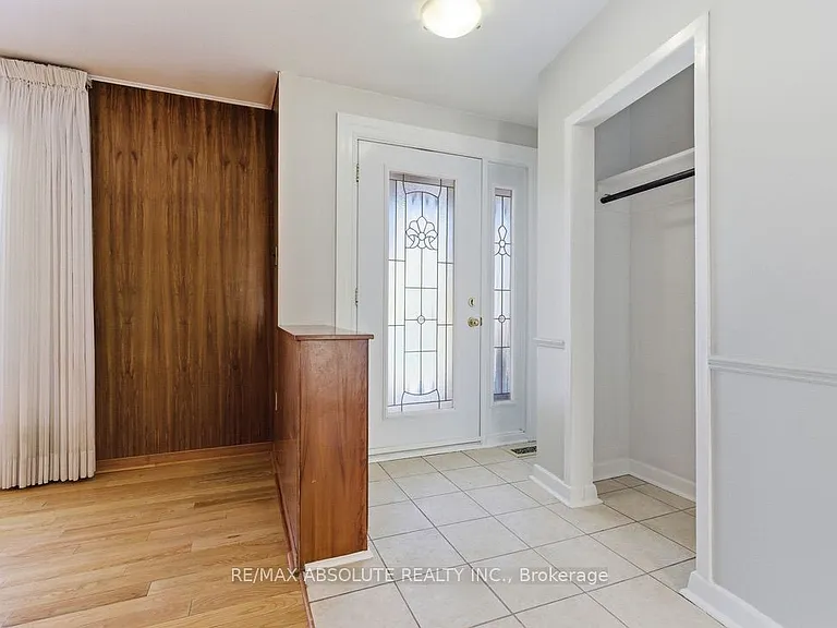 10 Elma St — Photo 2