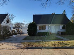 422 S Joseph St, Kimberly, WI 54136