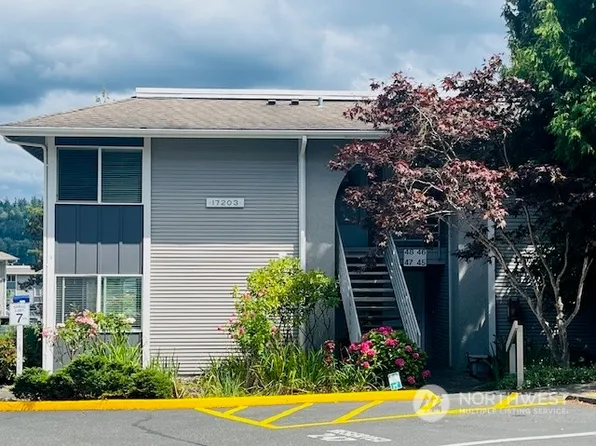 17203 NE 45th Street #48, Redmond, WA 98052