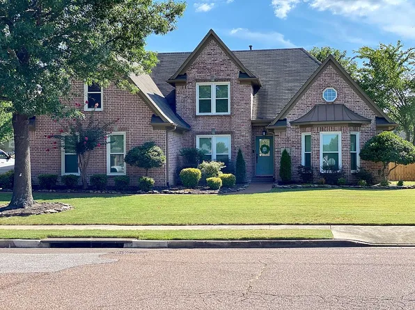 439 Bowling Brook Dr, Collierville, TN 38017