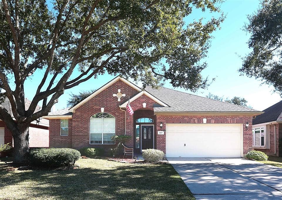 1st image of 1127 Sussex Trl