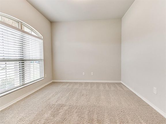 4th image of 12512 Babbling Brook Dr