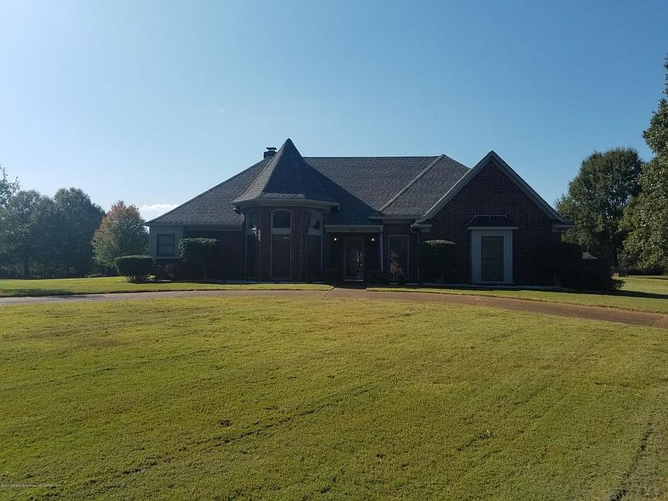 1st image of 4605 Rebekah Park Dr