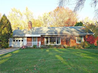 2127 Rockefeller Rd, Wickliffe, OH 44092