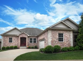 2612 W Lake Pointe Ter, Peoria, IL