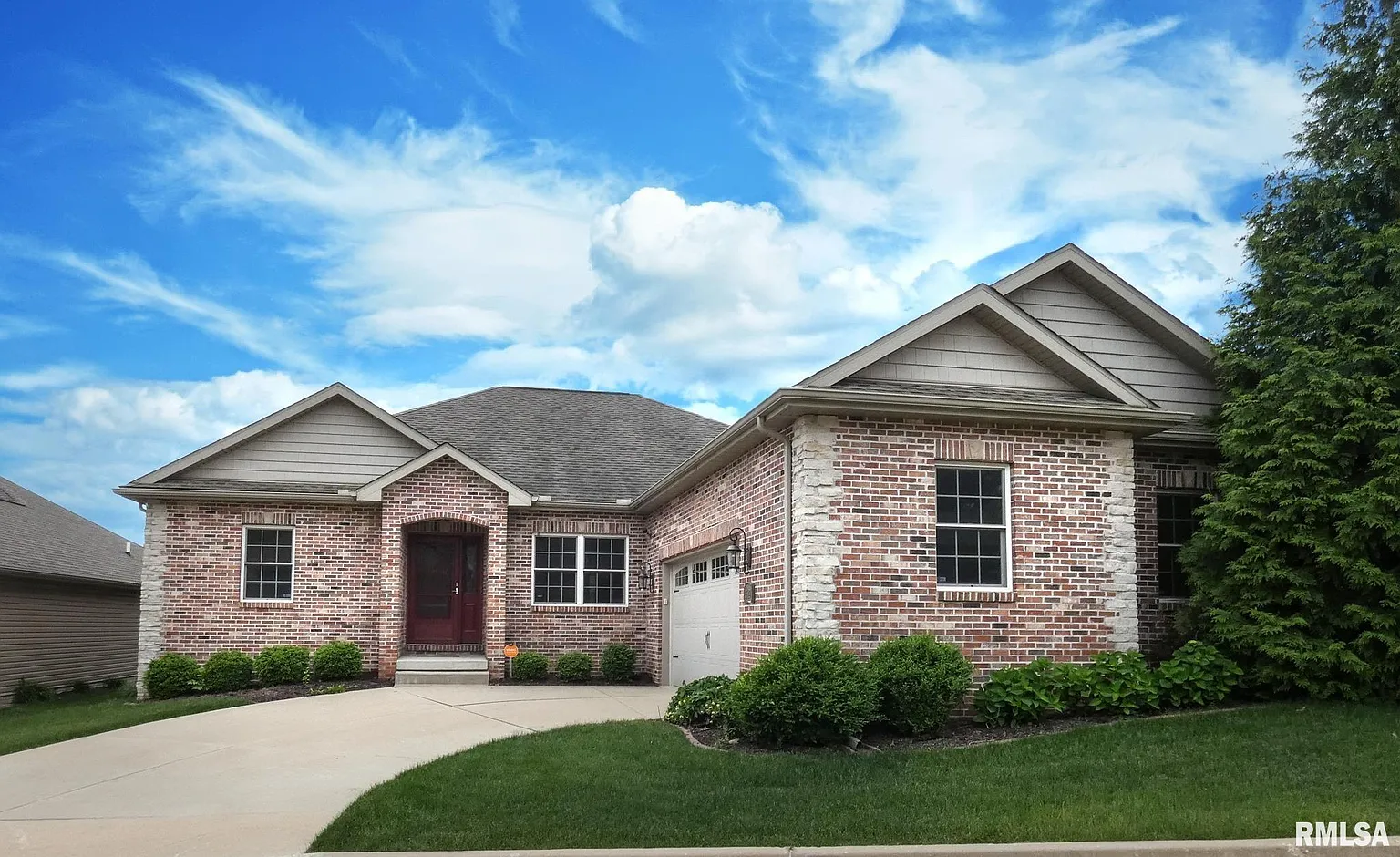 2612 W Lake Pointe Ter photo 1