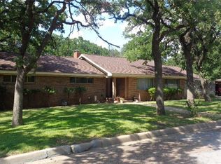 900 NW 10th St, Mineral Wells, TX 76067