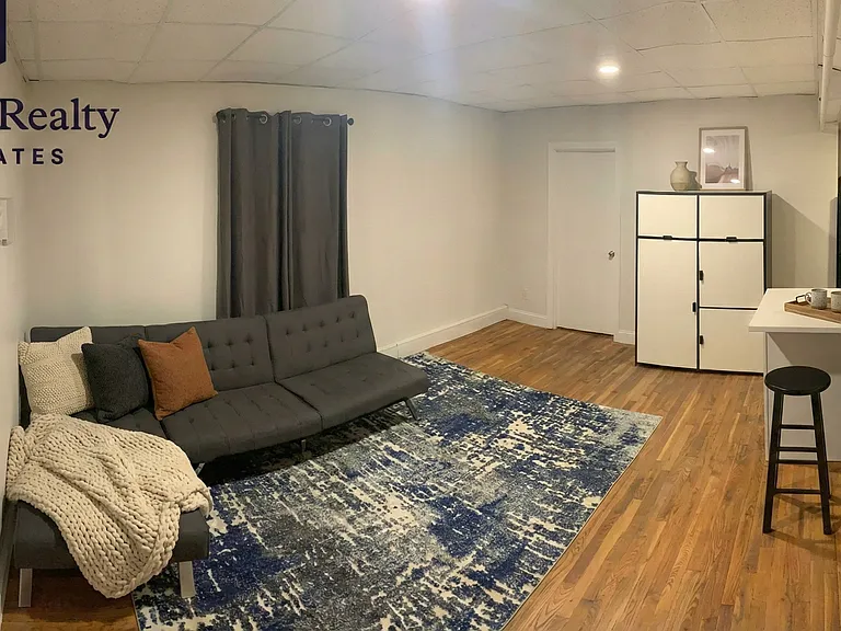 923 Beacon St #4 — Photo 10