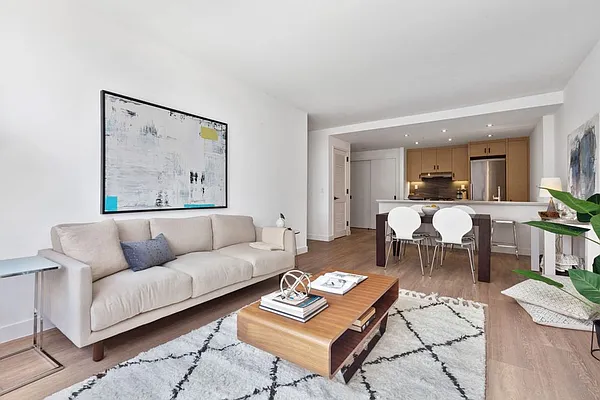 Rented by Mirador Real Estate | media 10