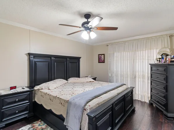 7429 SW 13th Street, North Lauderdale, FL 33068