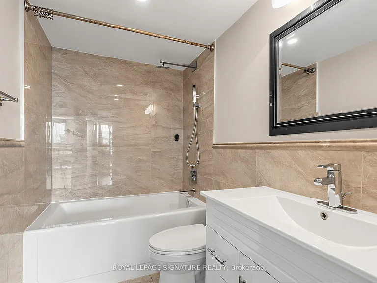 8111 Yonge St #1010 — Photo 27