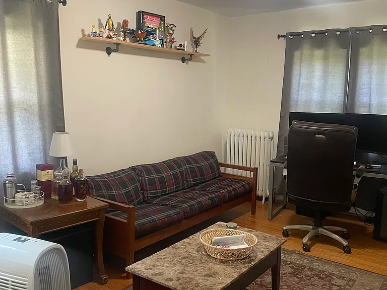160 Farber Ln #4 — Photo 7