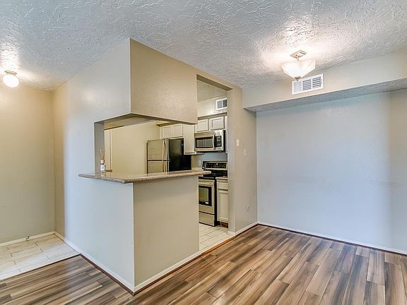2nd image of 10555 Turtlewood Ct Unit 2614