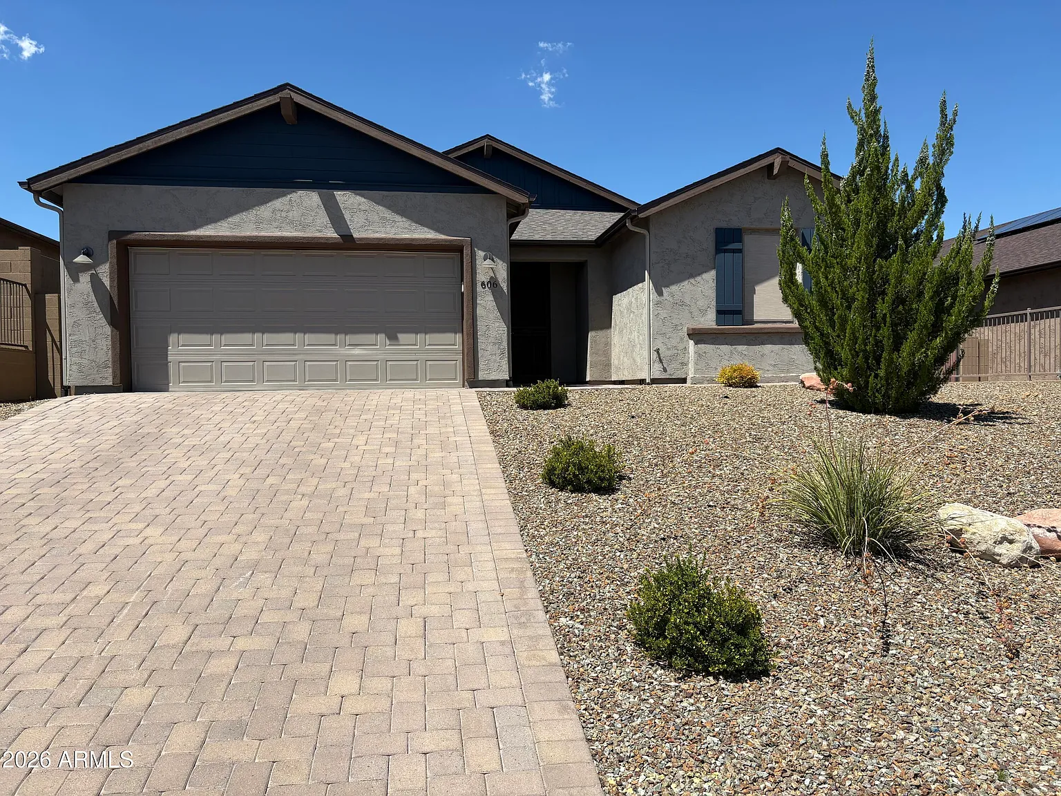 3 bed, 2.0 bath, 1800 sqft, $2,650 — Photo 1