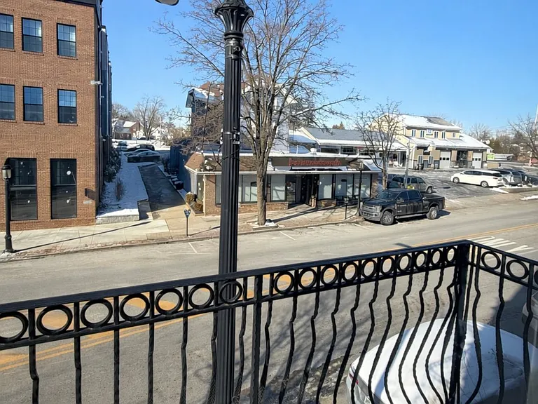 17 S York Rd #A — Photo 6