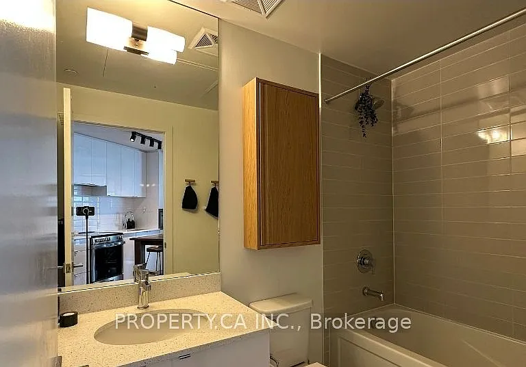 49 E Liberty St #1407 — Photo 26