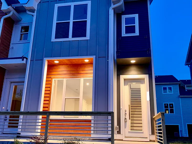 712 James Ave — Photo 8