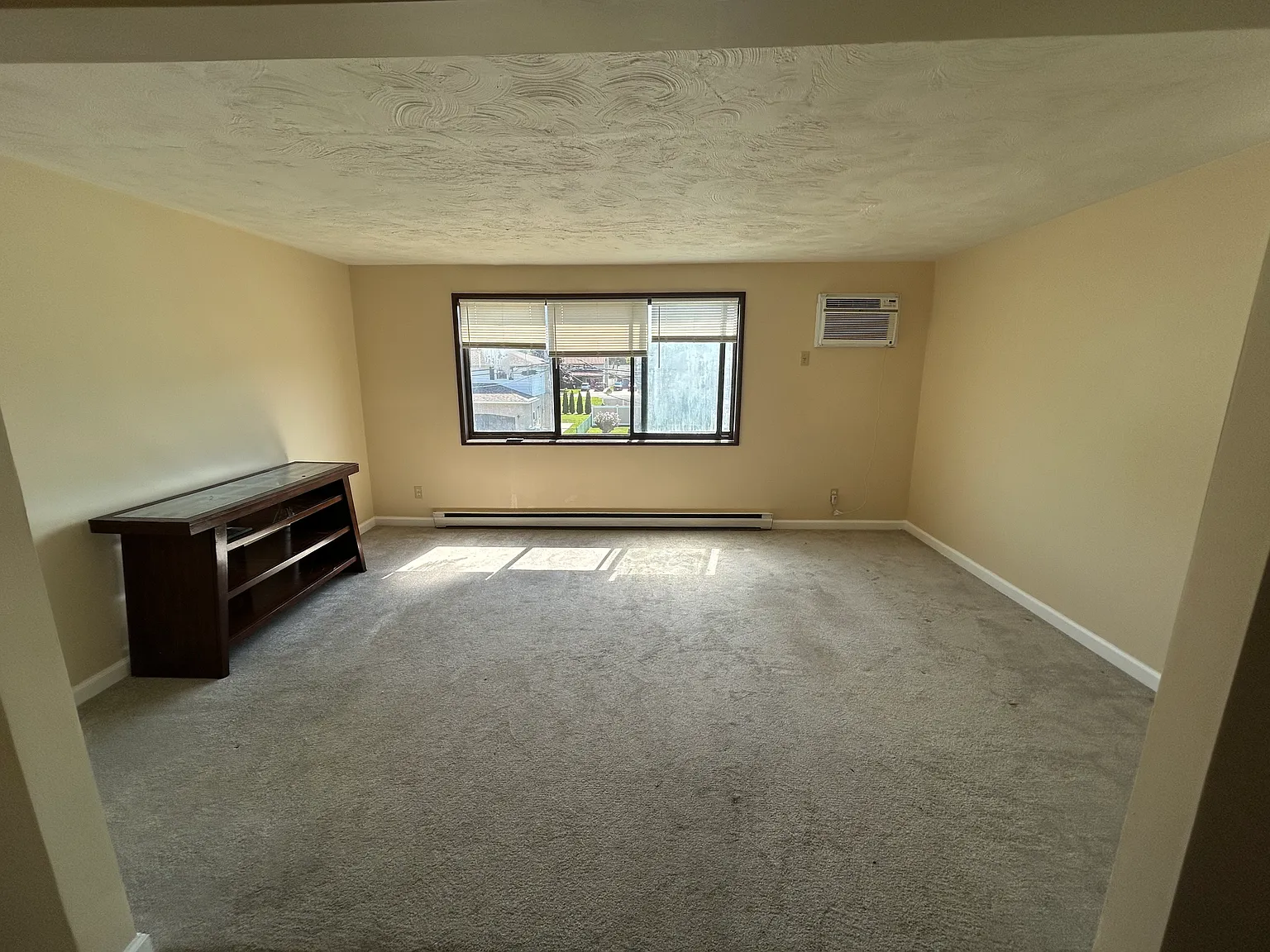 2 bed, 800 sqft, $925 — Photo 3