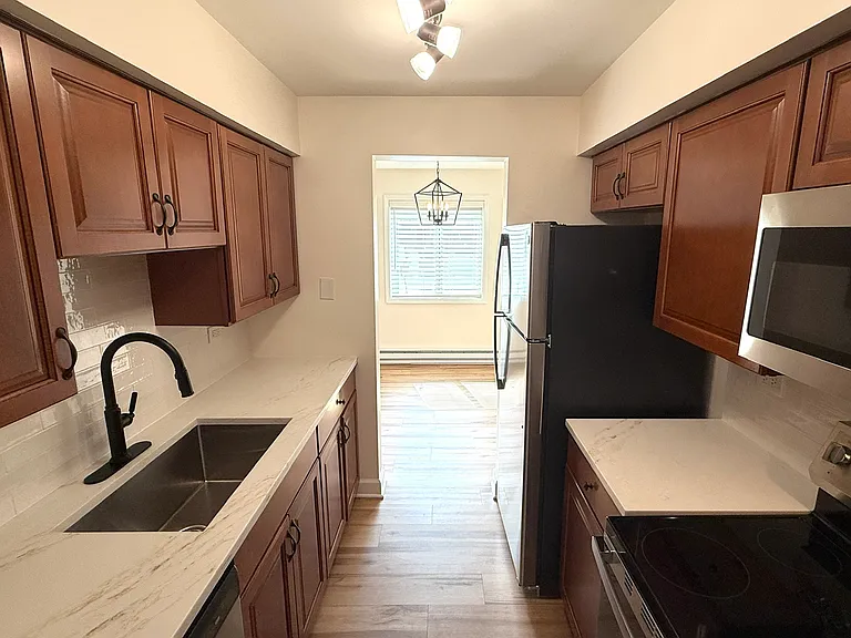 11810 S Komensky Ave #103 — Photo 1