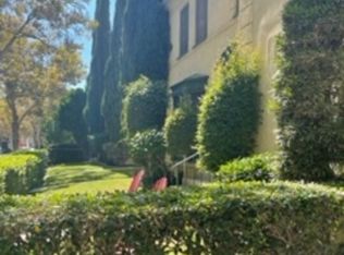 215 N Swall Dr, Beverly Hills, CA 90211