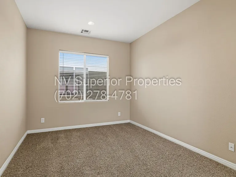 5057 Golden Antelope Way — Photo 11