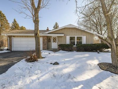 S58W25347 Crest DRIVE, Waukesha, WI, 53189