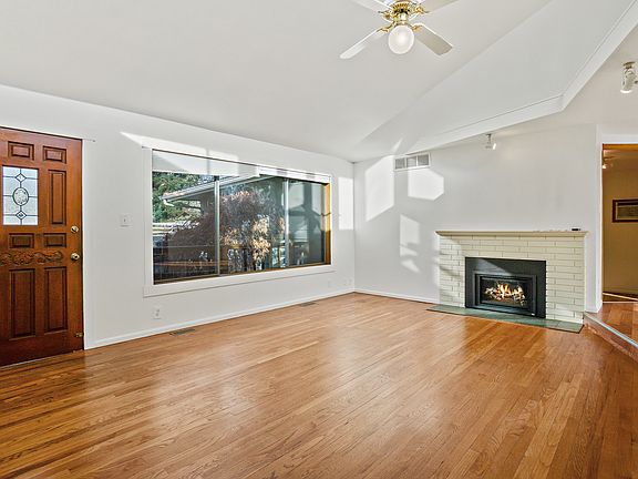 2nd image of 10012 136th Ave NE