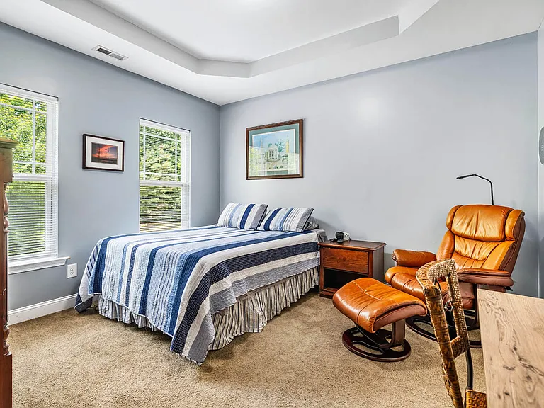 76 Millbrook Dr — Photo 14