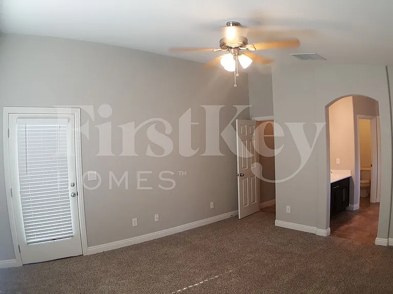 5728 Hornbrook St — Photo 10