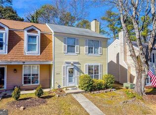 3045 Shadow Walk Ln, Tucker, GA 30084