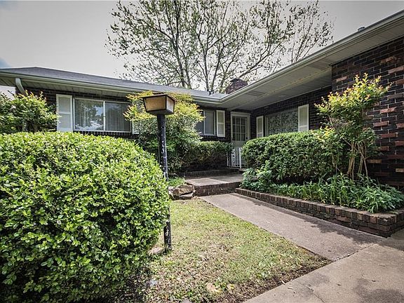 2nd image of 533 W Selle Dr