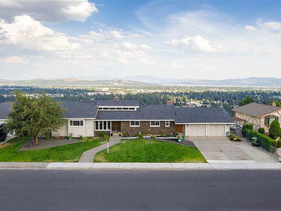 1st image of 7916 N Panorama Dr