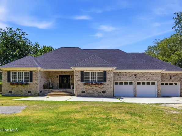 1959 Maco Road NE, Leland, NC 28451