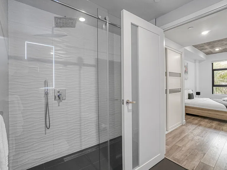 Maia Avira at Glendale Bathroom Attached to Bedroom