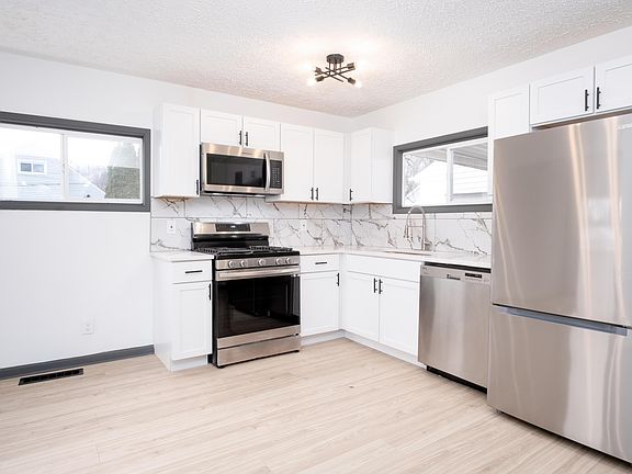 5th image of 4098 Ural Ave