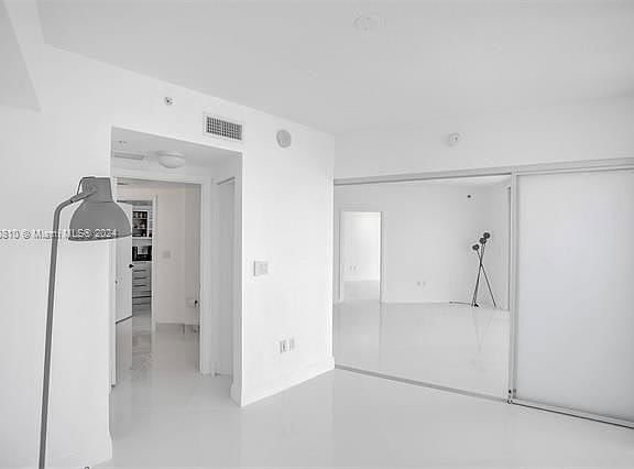 4th image of 1750 N Bayshore Dr APT 5214