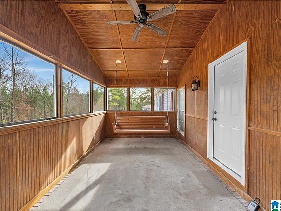 3rd image of 260 Belaire Dr