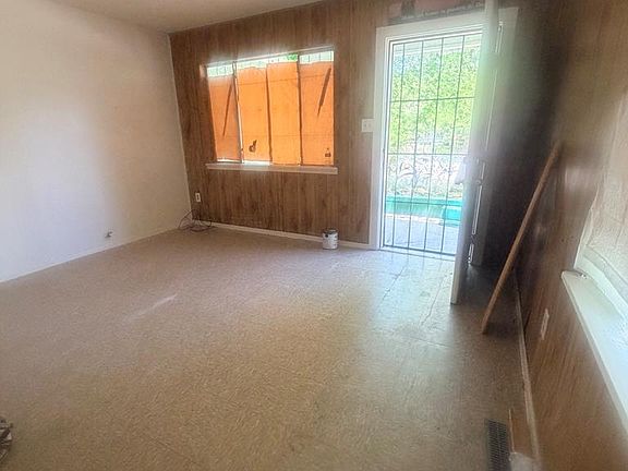 3rd image of 148 Midway Dr